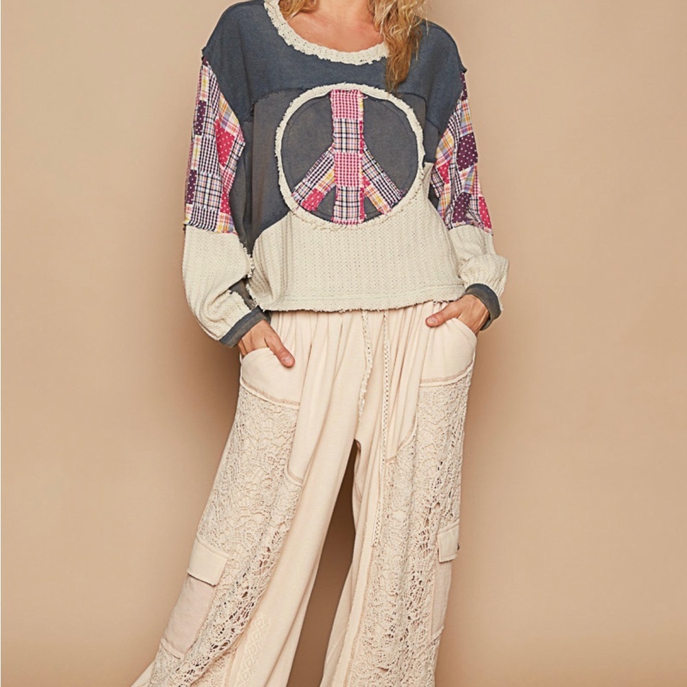 NEW POL Pice Sign Round Neck Long Sleeves Oversized Fit French Terry Top - Picture 5 of 5